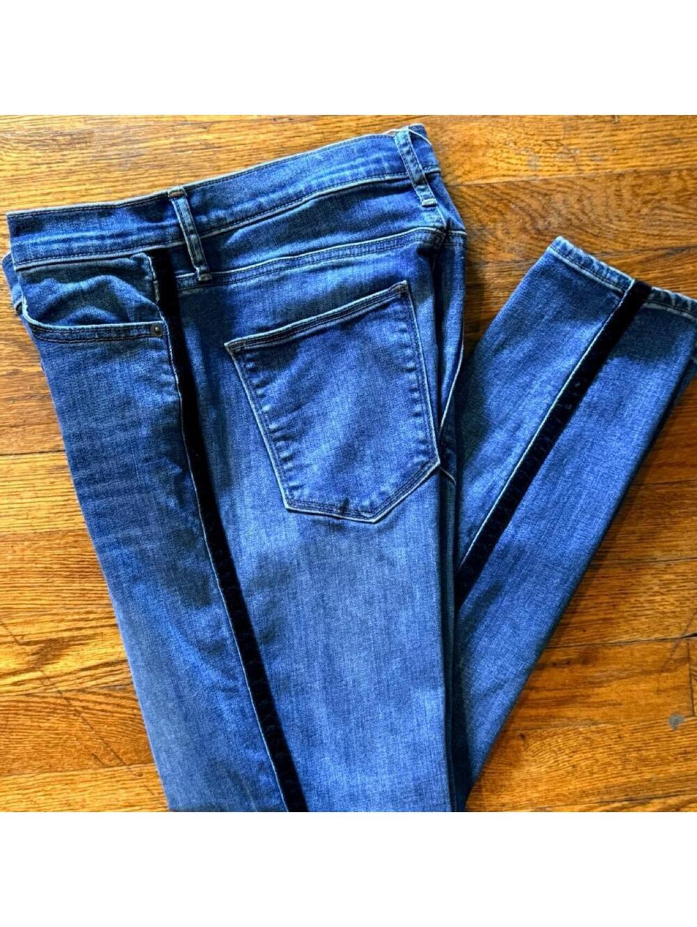 💋 Gap 1969 High-Waisted with Luxe Side Stripe